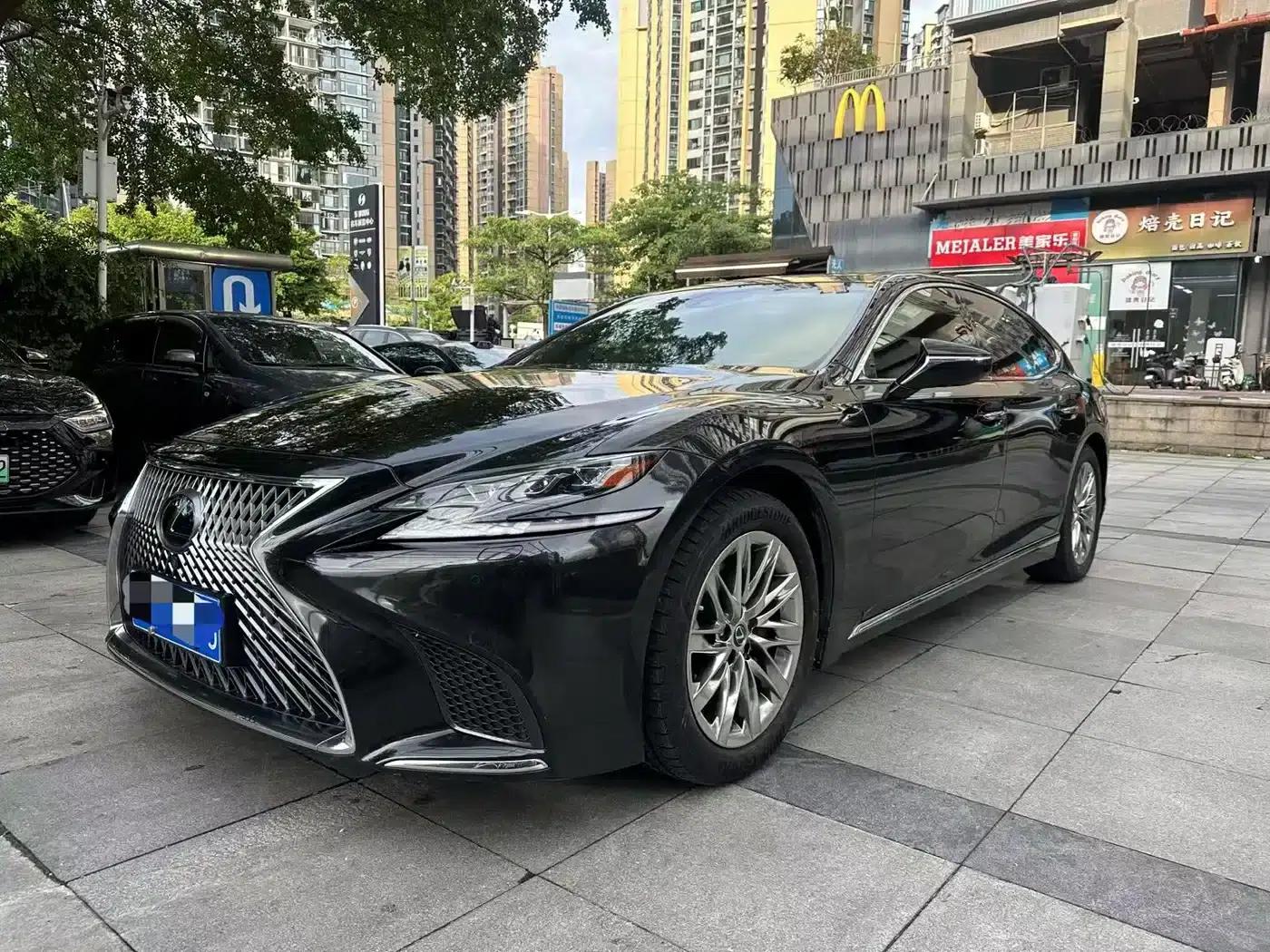 Lexus LS 2018 350 Luxury Edition (China V emission standard) — миниатюра 1
