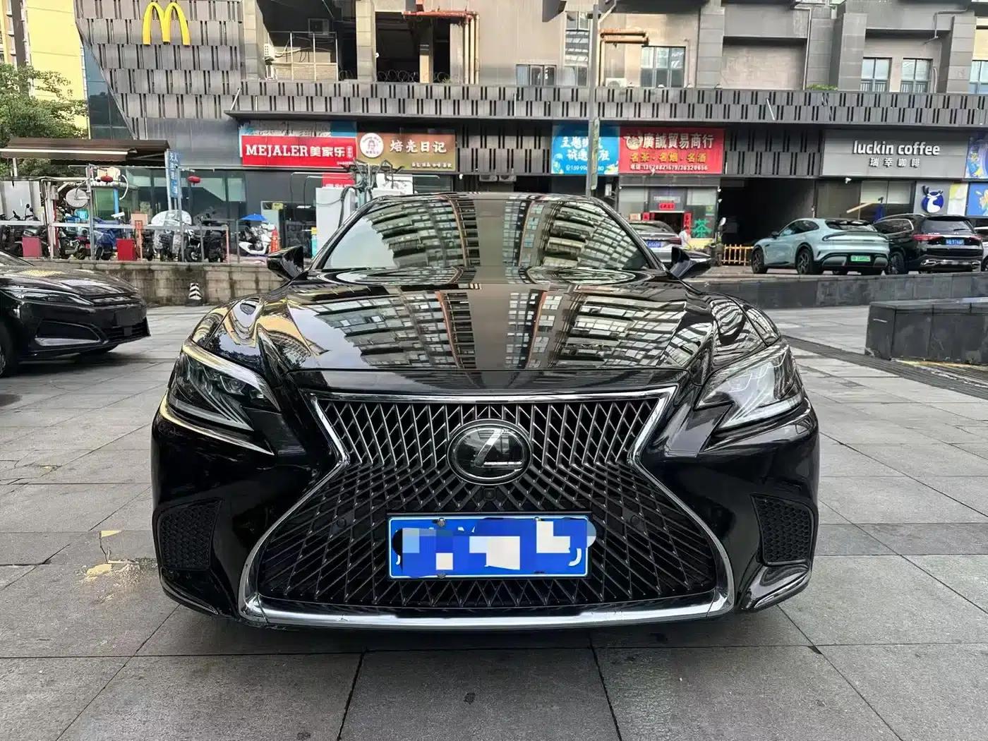Lexus LS 2018 350 Luxury Edition (China V emission standard) — миниатюра 2
