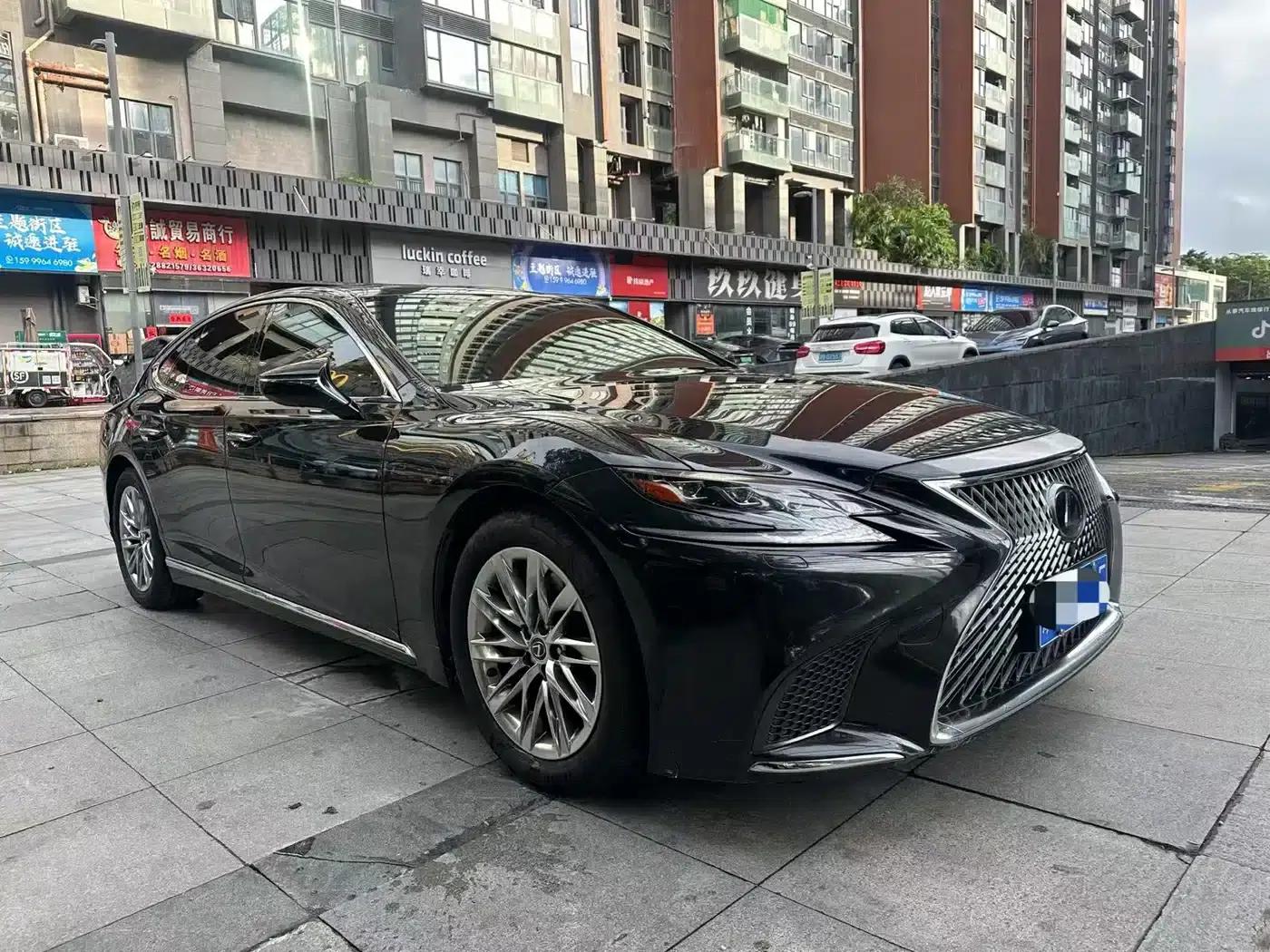 Lexus LS 2018 350 Luxury Edition (China V emission standard) — миниатюра 3