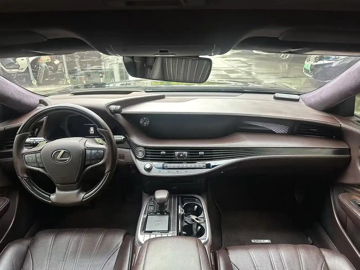 Lexus LS 2018 350 Luxury Edition (China V emission standard) — миниатюра 5