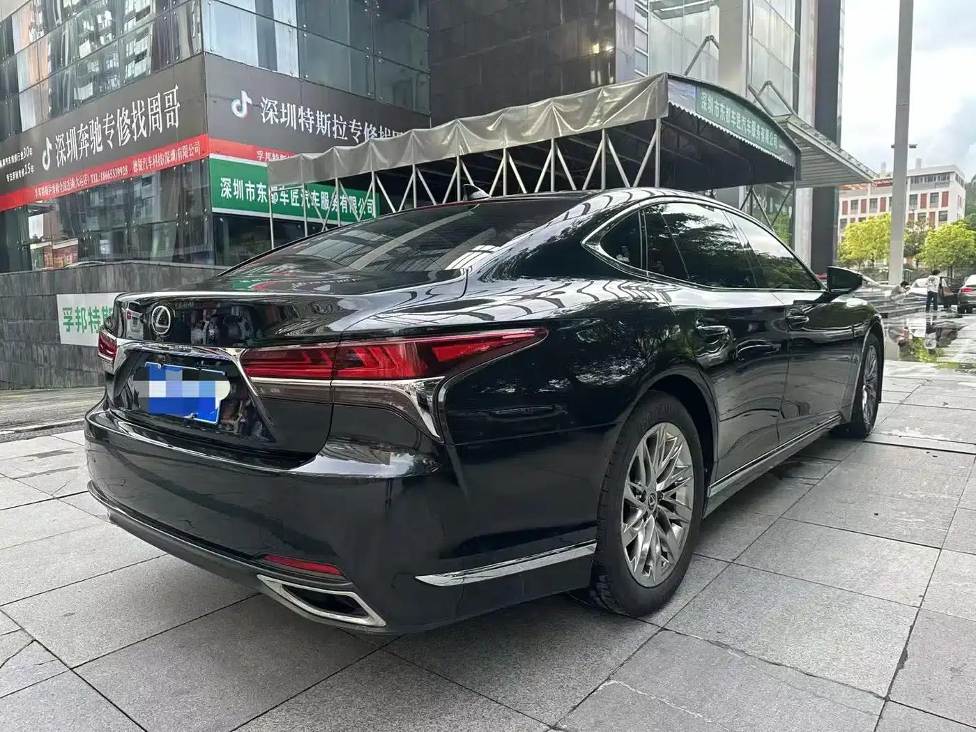 Lexus LS 2018 350 Luxury Edition (China V emission standard) — миниатюра 7