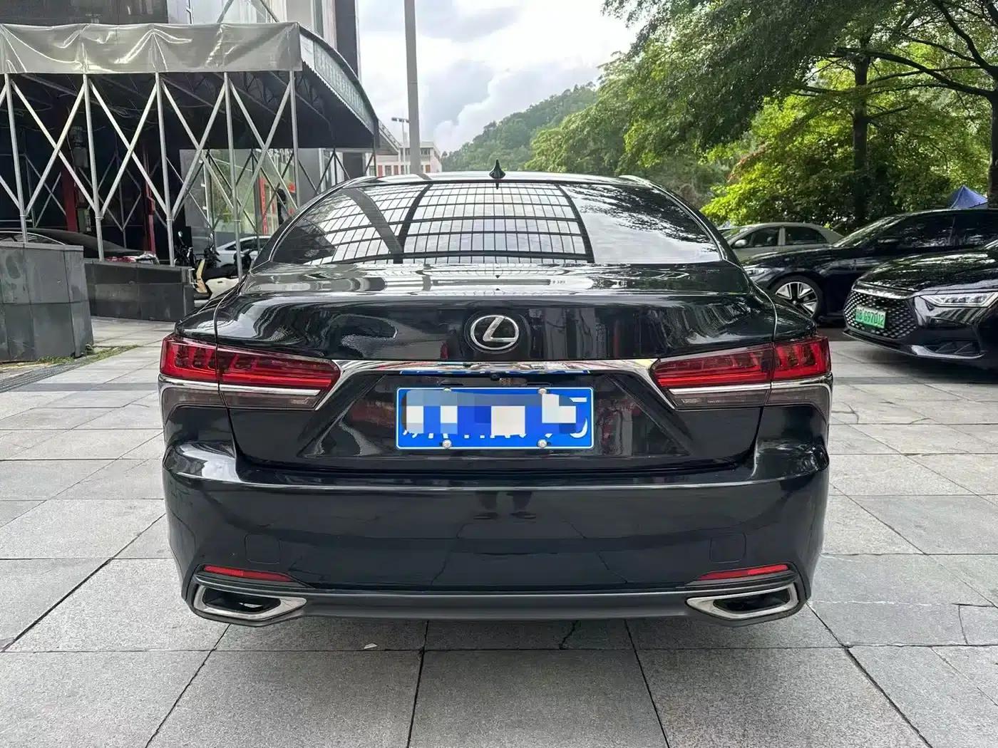 Lexus LS 2018 350 Luxury Edition (China V emission standard) — миниатюра 8