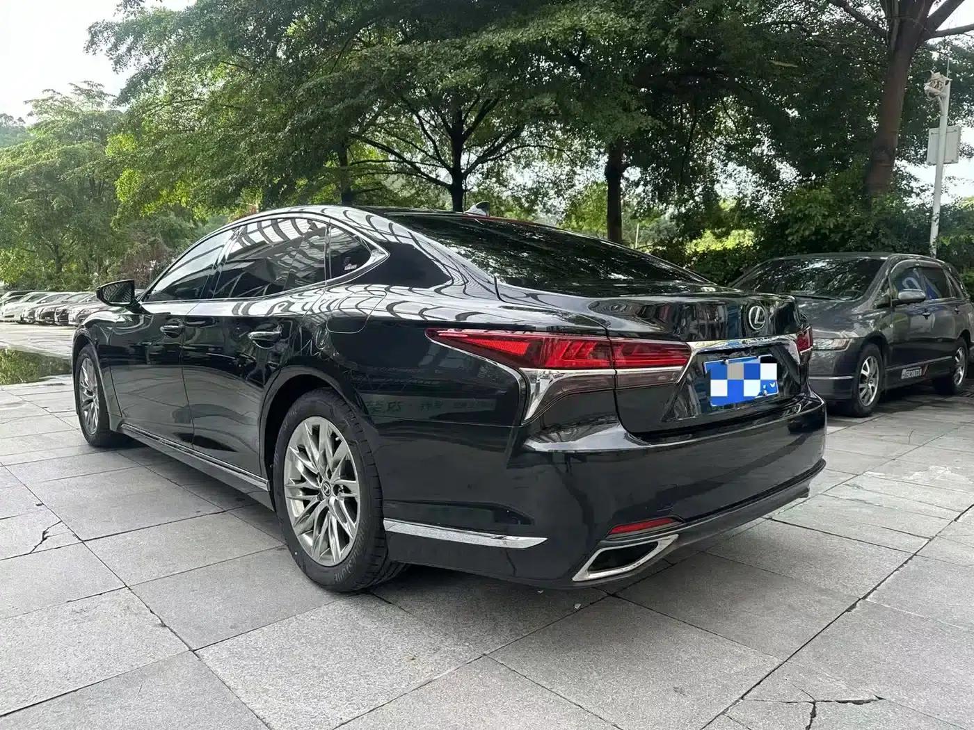 Lexus LS 2018 350 Luxury Edition (China V emission standard) — миниатюра 9
