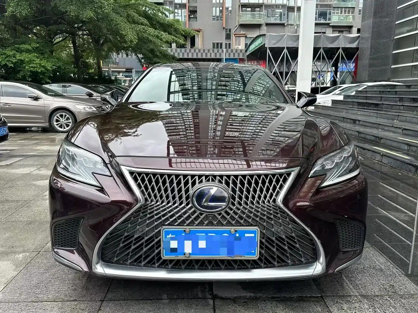 Lexus LS 2018 500h Luxury Edition (China V emission standard) — миниатюра 2