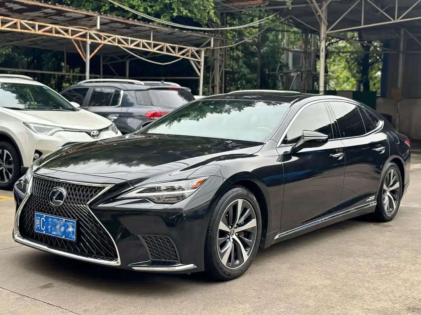 Lexus LS 2021 500h Premium Edition — миниатюра 1