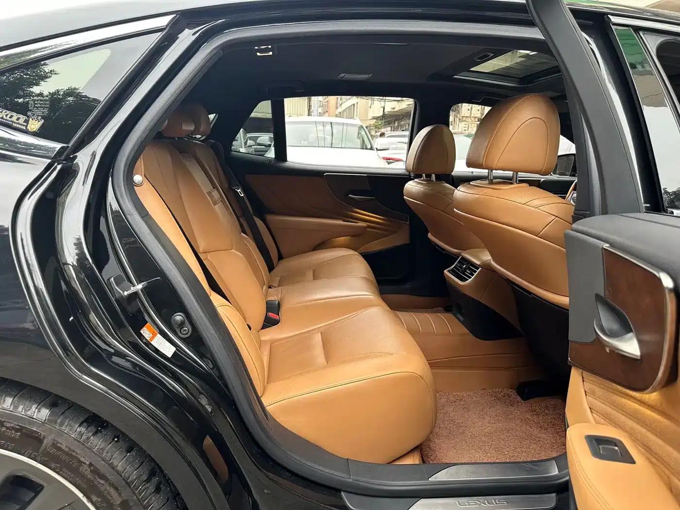 Lexus LS 2021 500h Premium Edition — миниатюра 13