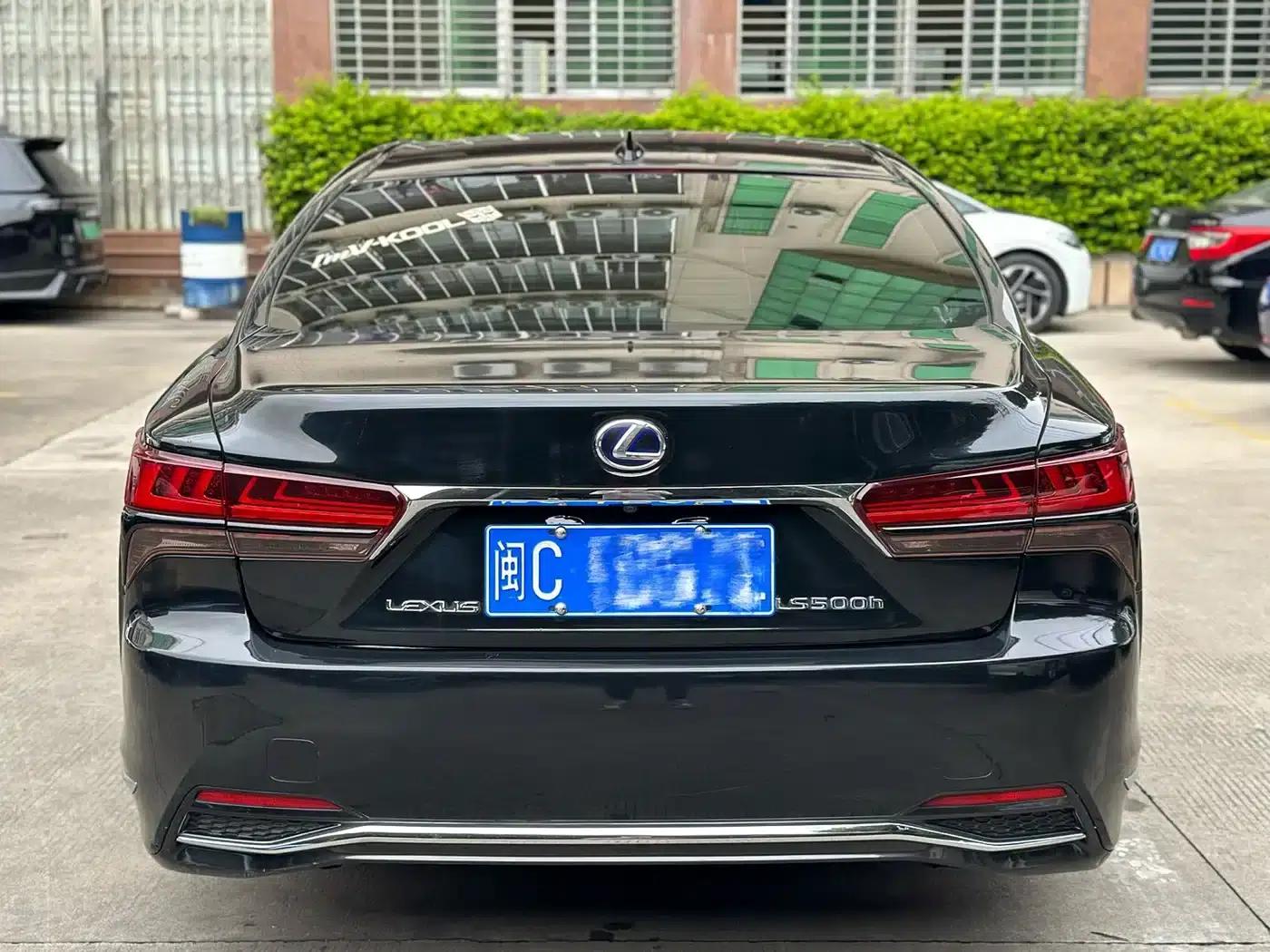 Lexus LS 2021 500h Premium Edition — миниатюра 4