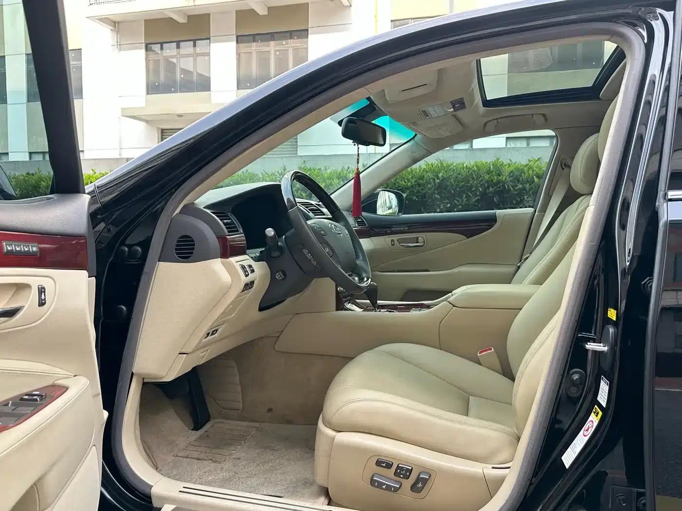 Lexus LS 2010 460L Luxury Edition — миниатюра 7