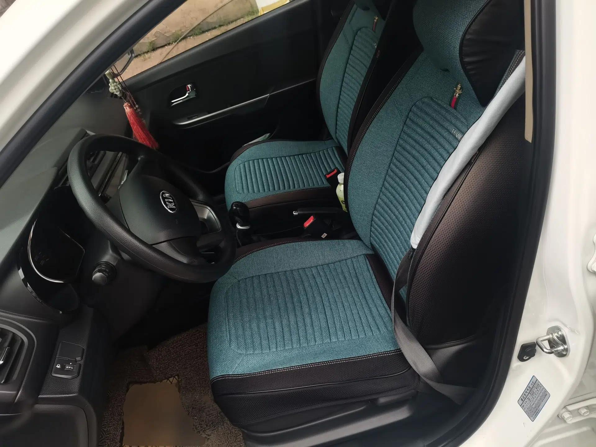 Kia K2 2012 Sedan 1.4L MT GLS Commemorative Edition — миниатюра 16