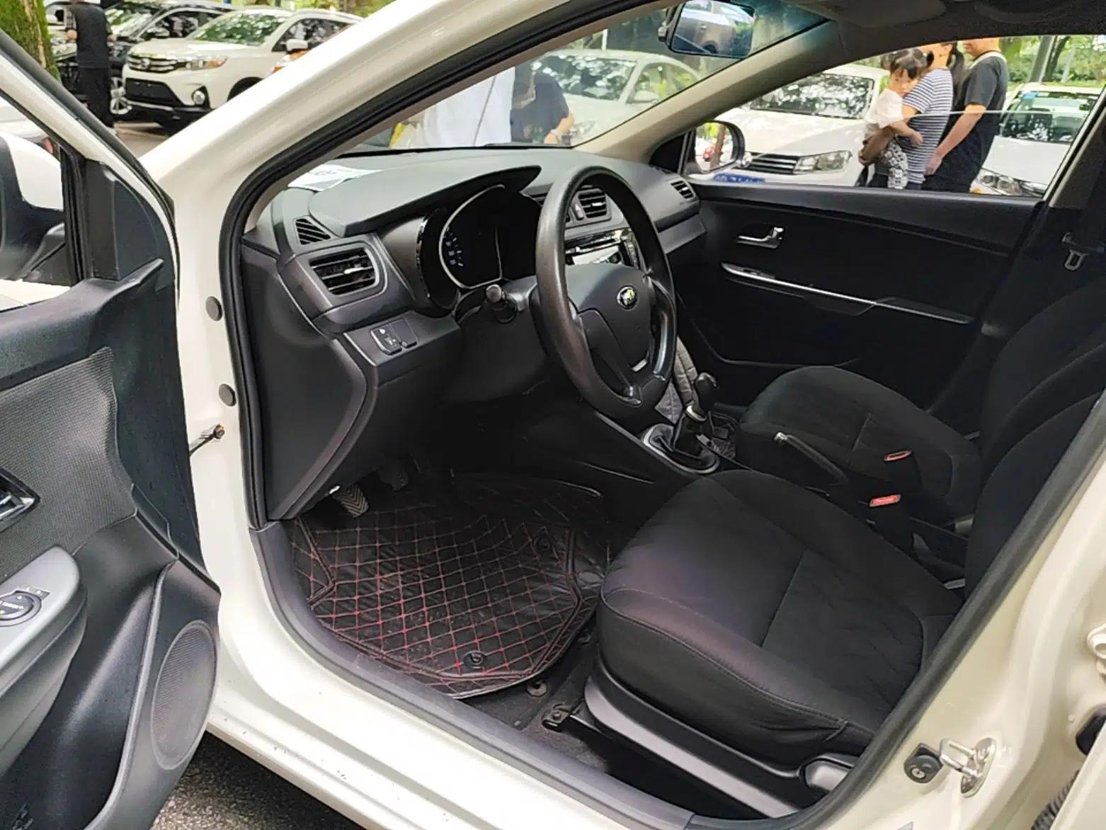 Kia K2 2015 Sedan 1.4L MT GLS — миниатюра 19