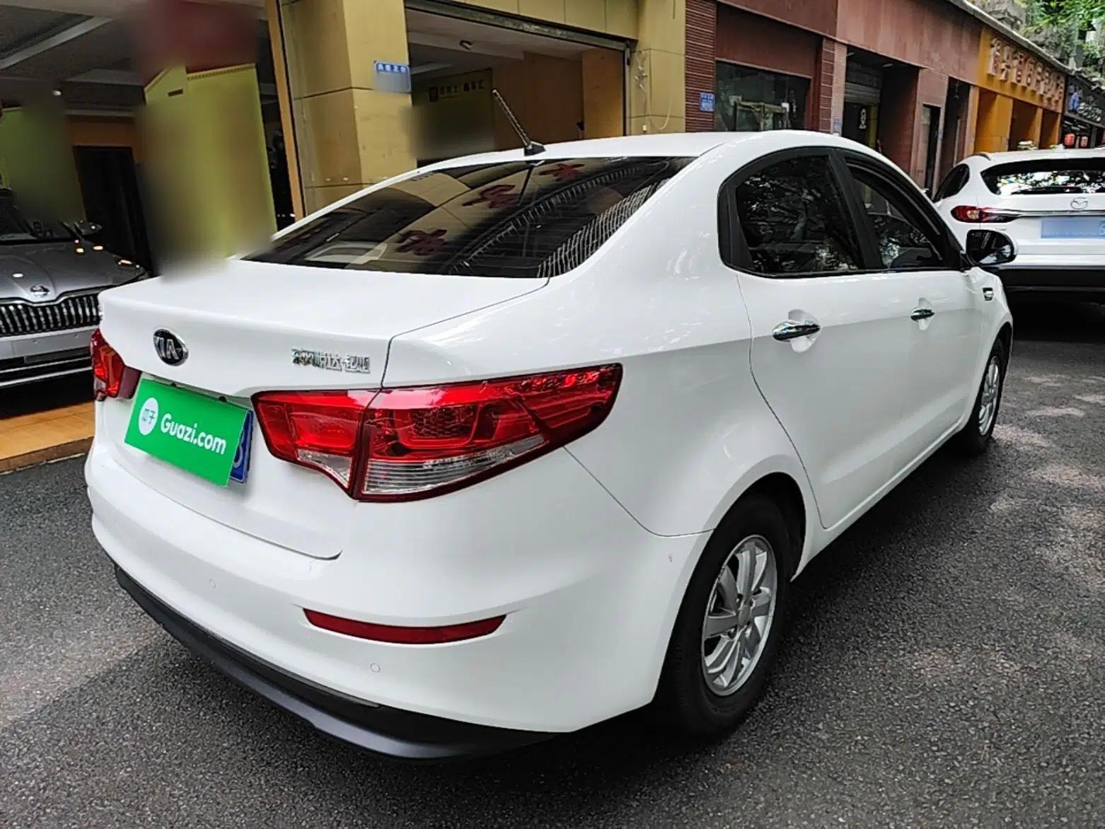 Kia K2 2015 Sedan 1.4L MT GLS — миниатюра 6