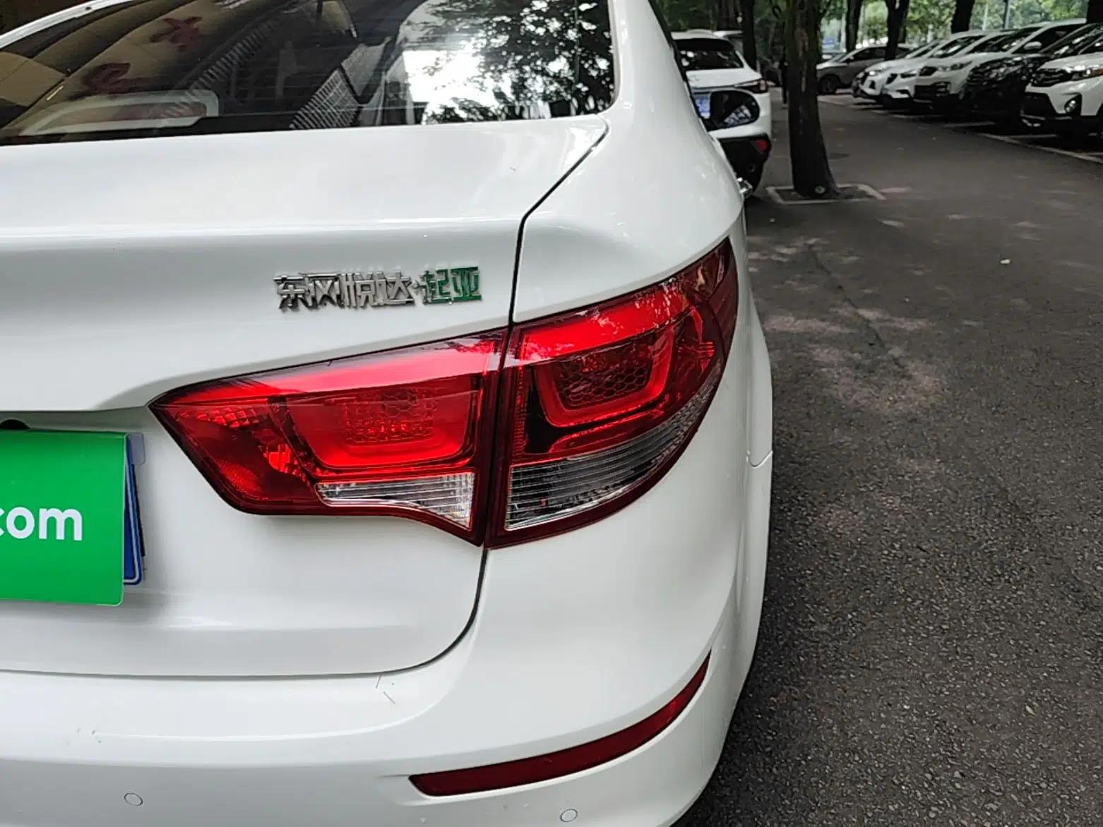Kia K2 2015 Sedan 1.4L MT GLS — миниатюра 7