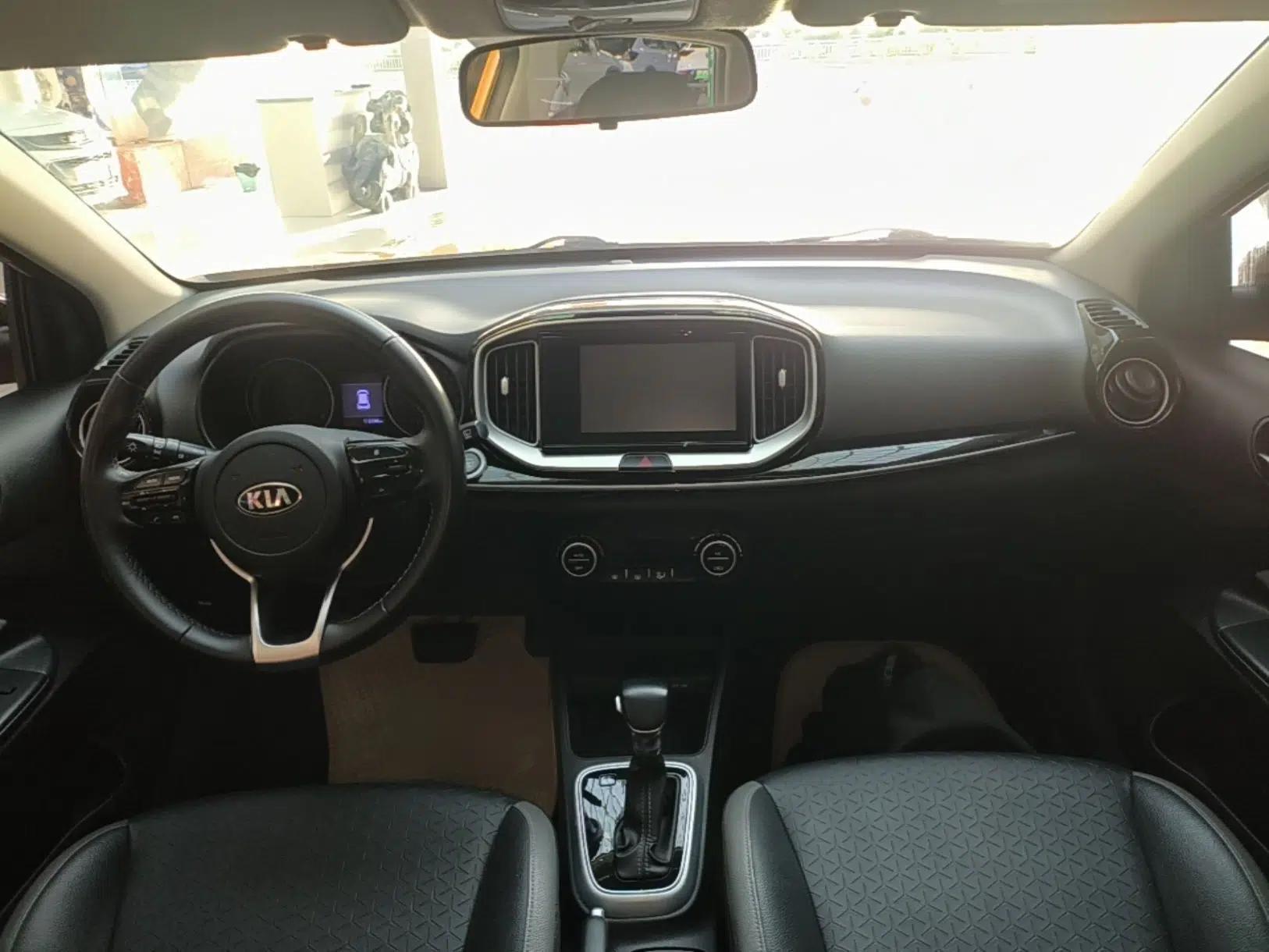 Kia kx1 Stonic 2019 1.4L Automatic Fun Edition China V Standard — миниатюра 13