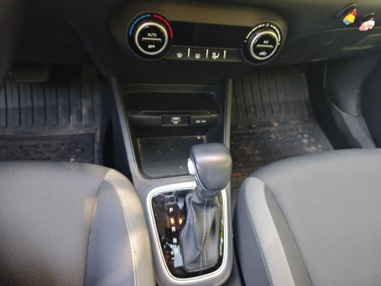 Kia kx1 Stonic 2021 1.4L CVT Sunroof Model — миниатюра 14
