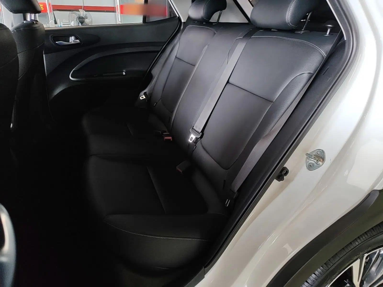 Kia kx1 Stonic 2021 1.4L CVT Fun & Sunroof Model — миниатюра 20