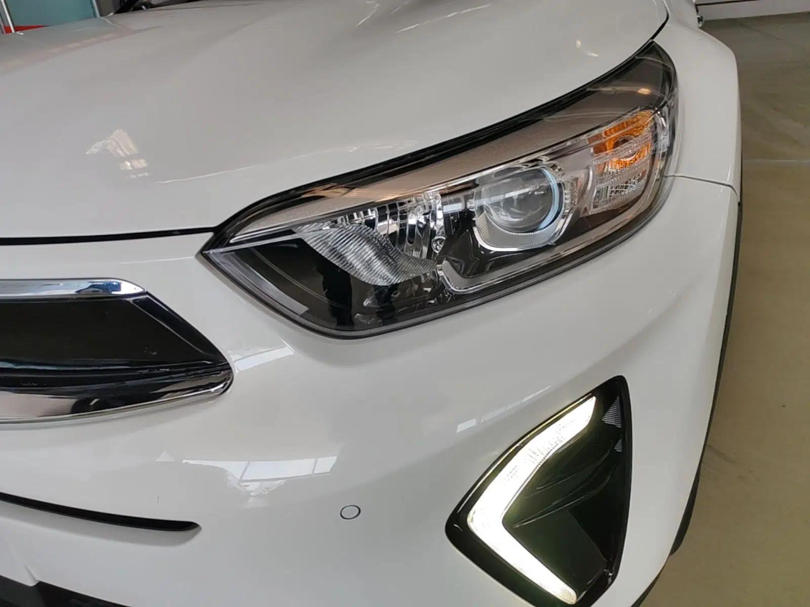 Kia kx1 Stonic 2021 1.4L CVT Fun & Sunroof Model — миниатюра 9