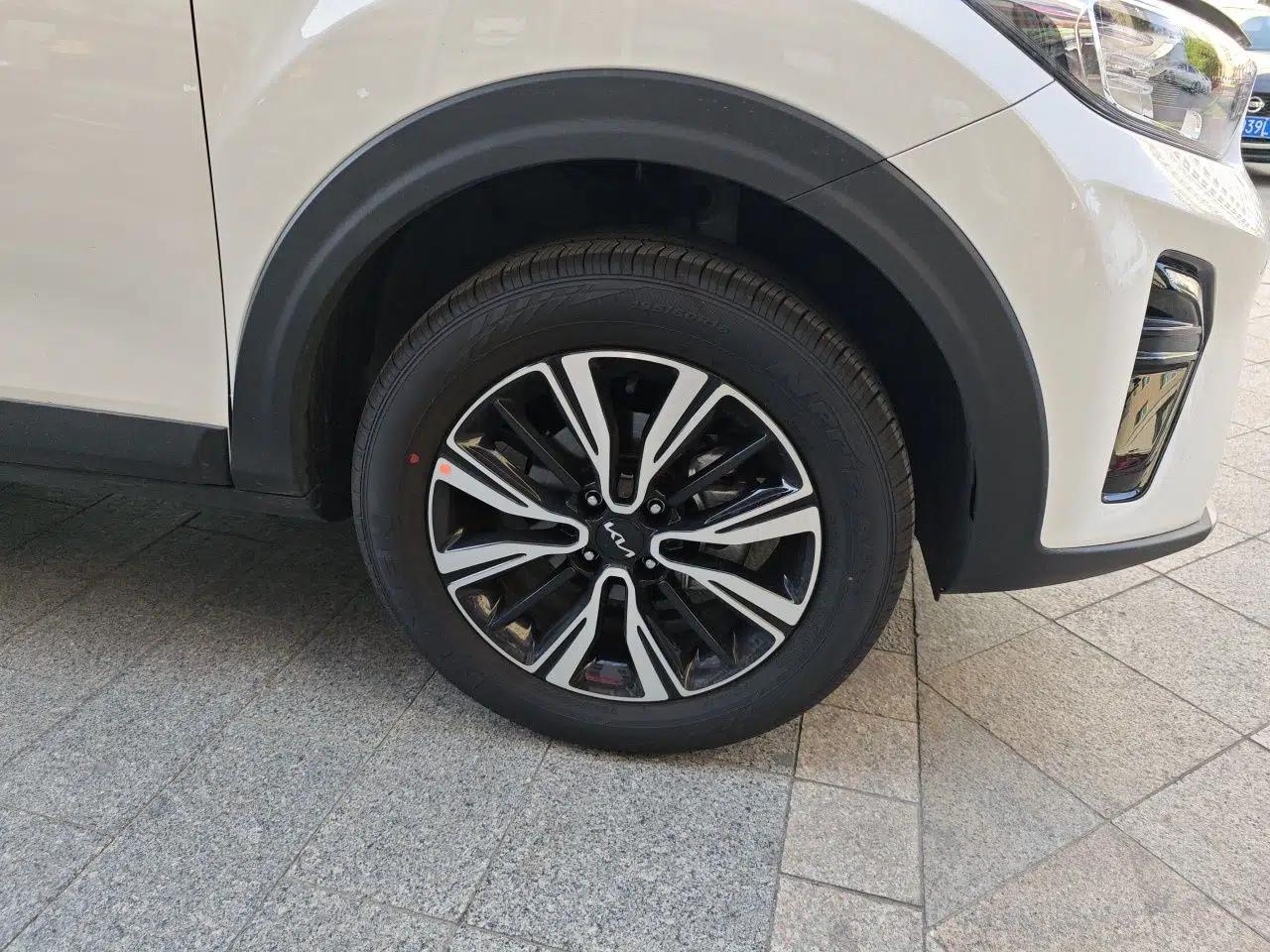 Kia kx1 Stonic 2026 Model 1.4L Sunroof Edition — миниатюра 8