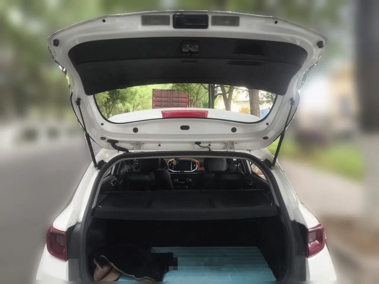 Kia kx1 Stonic 2019 1.4L Automatic Fun Edition China VI — миниатюра 20