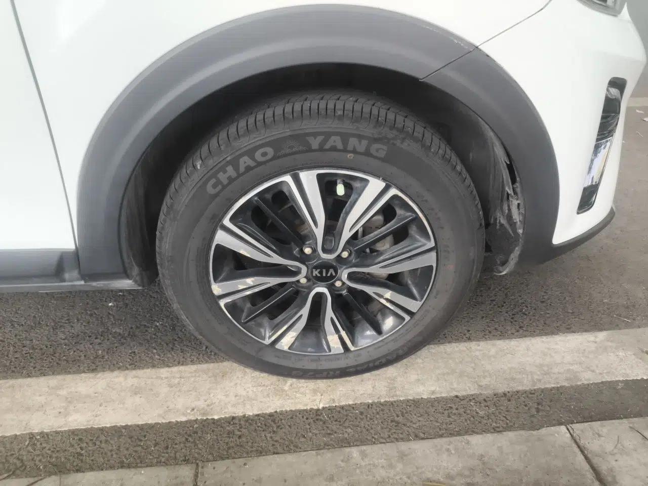 Kia kx1 Stonic 2019 1.4L Automatic Fun Edition China VI — миниатюра 8