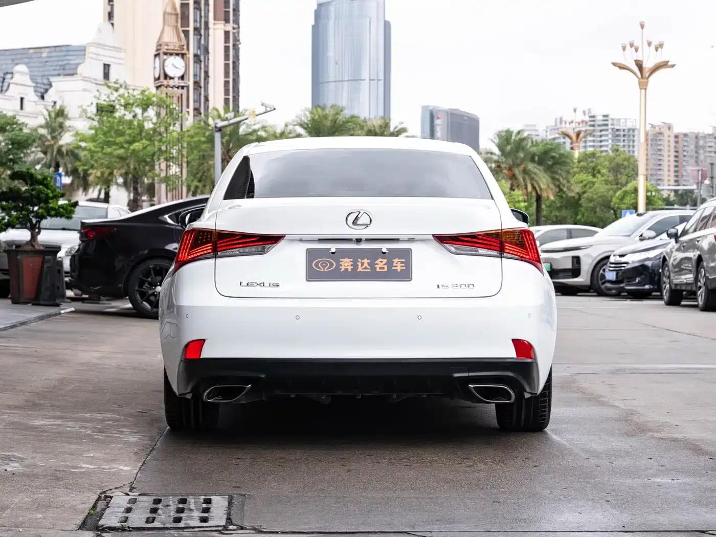 Lexus IS 2017 300 F SPORT Edition — миниатюра 5