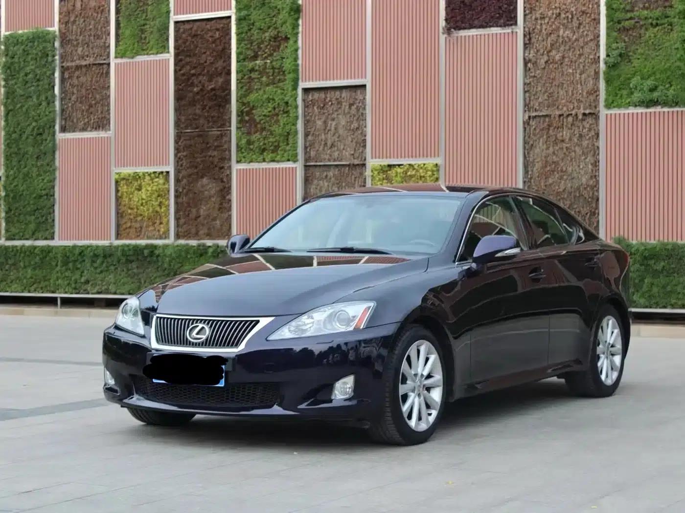 Lexus IS 2009 300 Luxury Edition — миниатюра 1