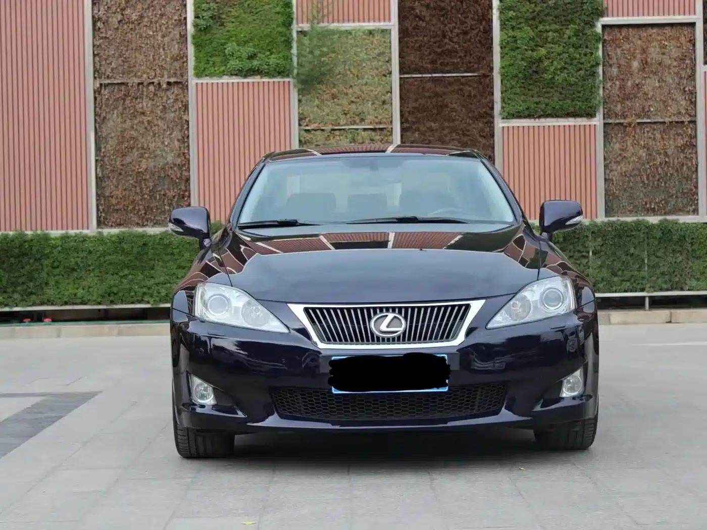 Lexus IS 2009 300 Luxury Edition — миниатюра 2