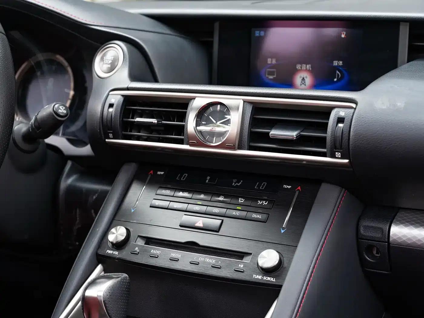 Lexus IS 2017 300 F SPORT Edition — миниатюра 17