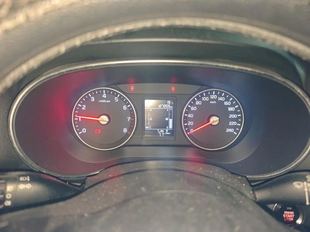 Kia KX3 2015 1.6L Automatic Two-Wheel Drive DLX — миниатюра 12