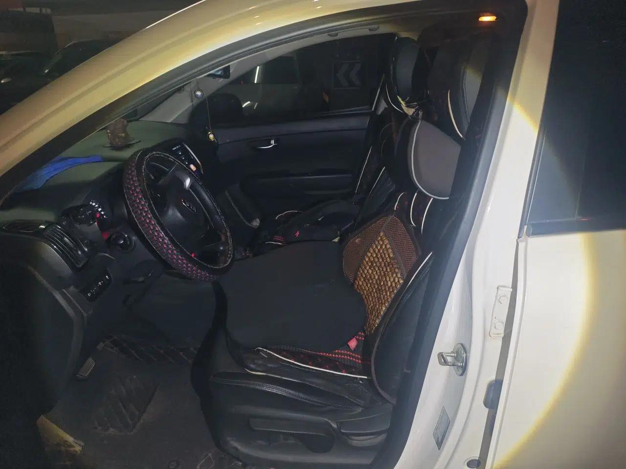 Kia KX3 2015 1.6L Automatic Two-Wheel Drive DLX — миниатюра 16