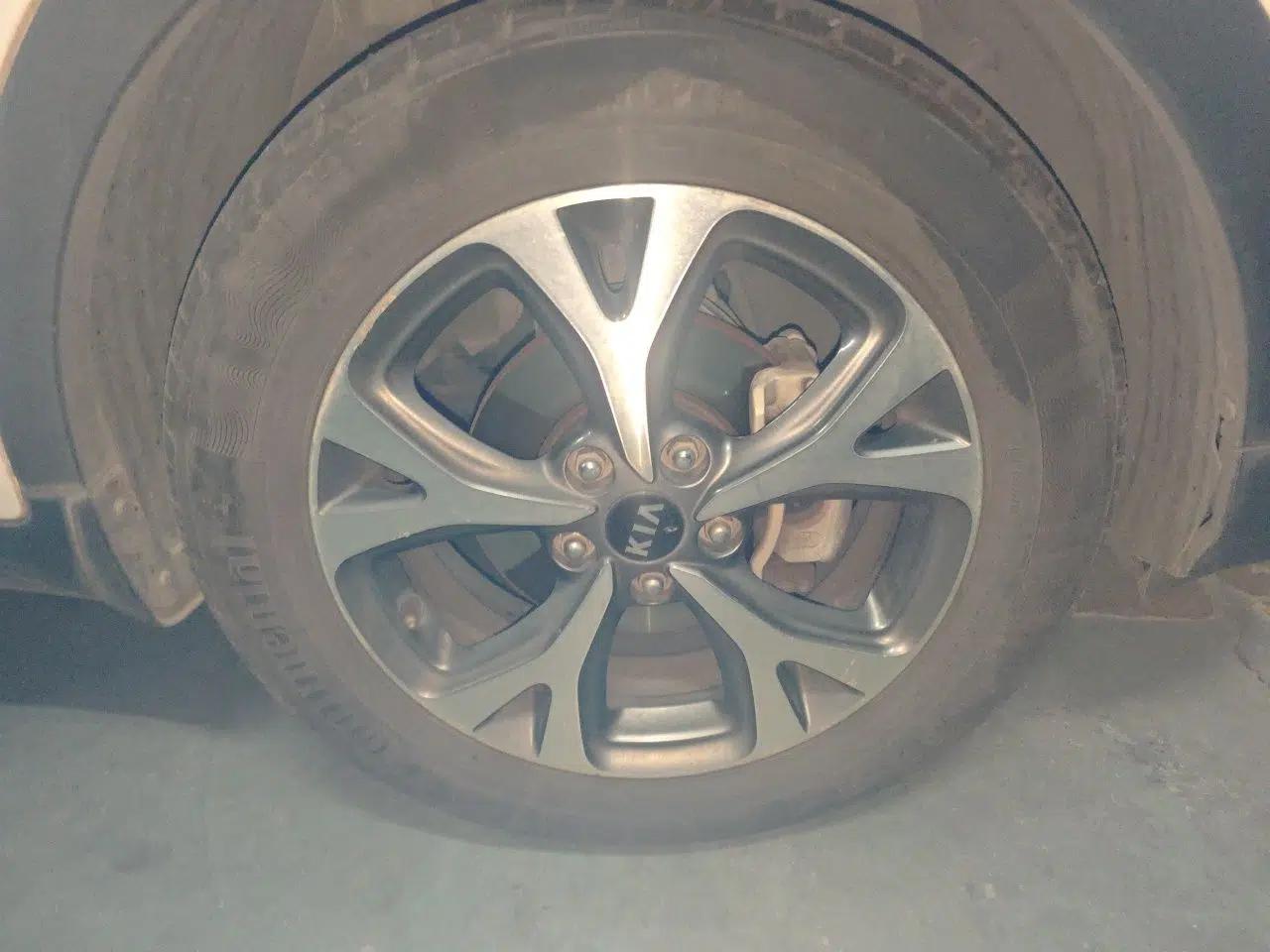 Kia KX3 2015 1.6L Automatic Two-Wheel Drive DLX — миниатюра 8
