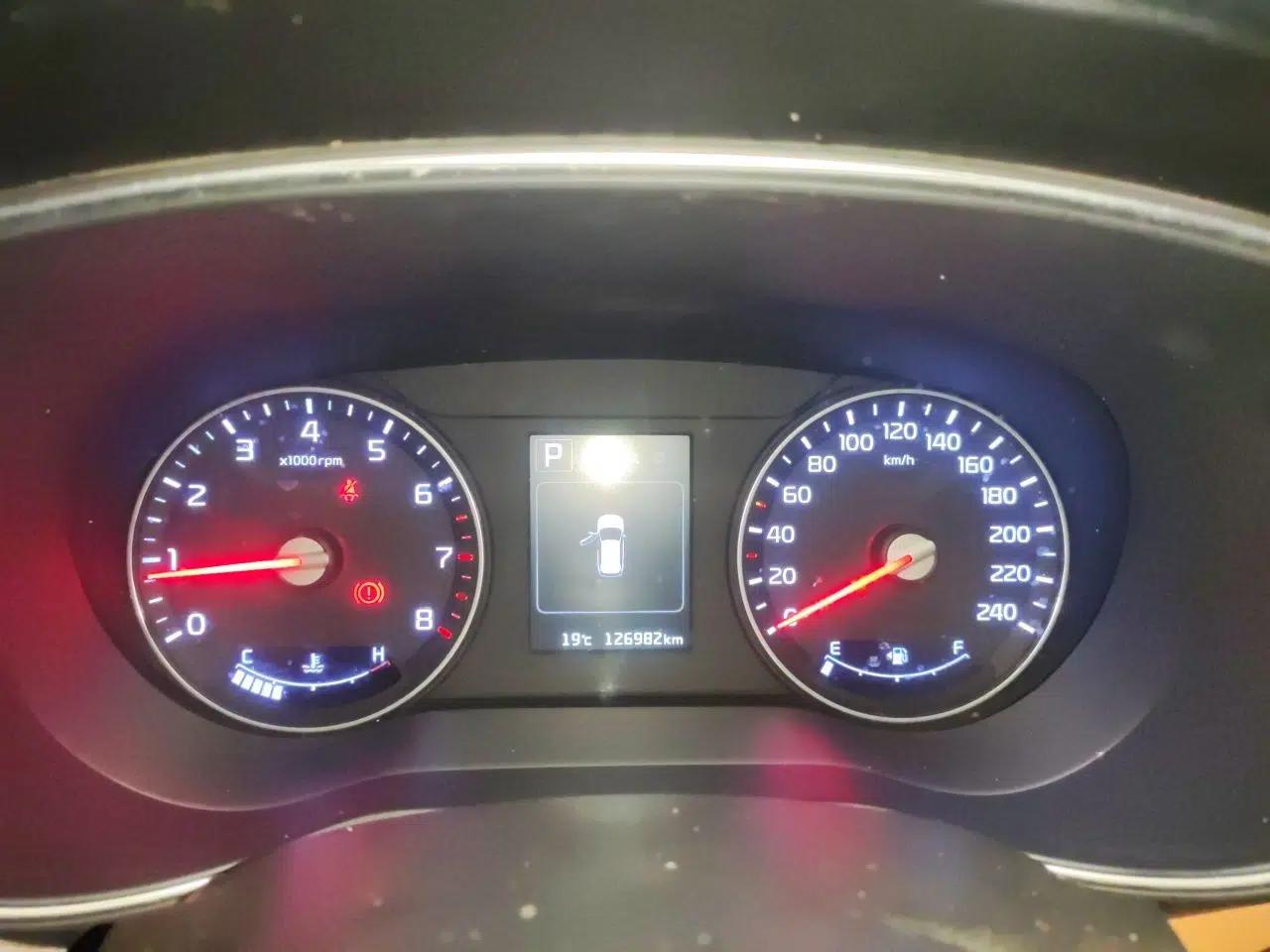 Kia KX3 2015 2.0L Automatic 4x4 PRM — миниатюра 12