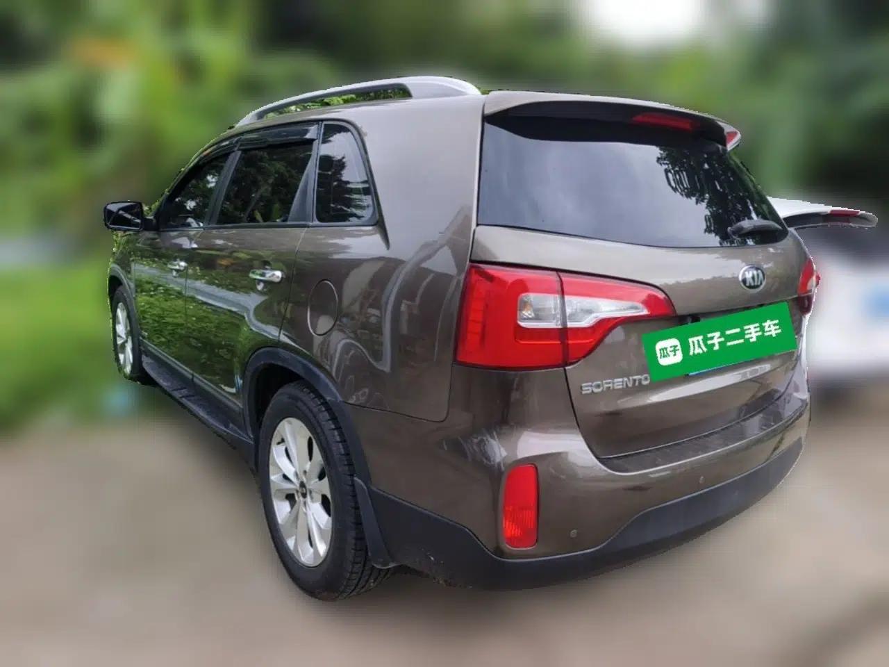 Kia Sorento 2013 2.2T 7-seat Diesel Comfort Edition — миниатюра 4