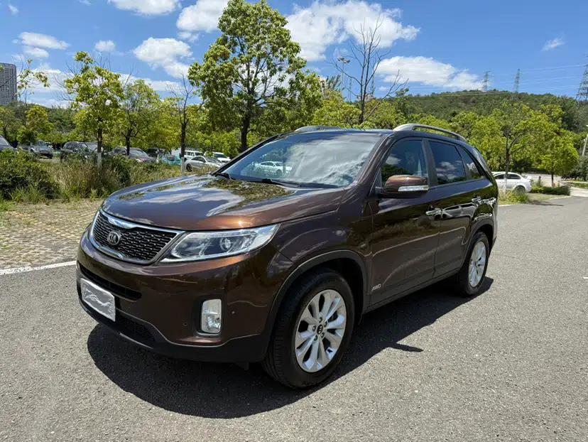 Kia Sorento 2013 2.2T 7-seat Diesel Luxury Edition — миниатюра 2