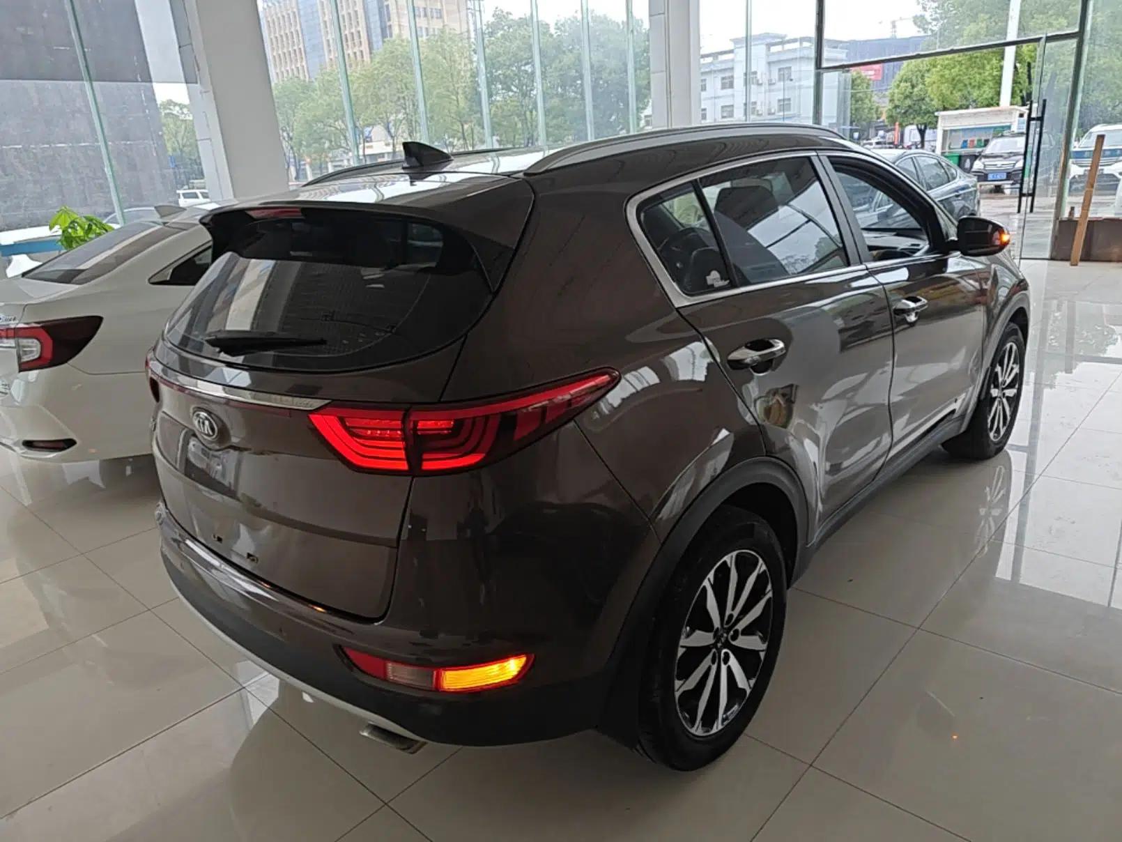 Kia KX5 2016 1.6T Automatic Two-Wheel Drive Premium — миниатюра 6