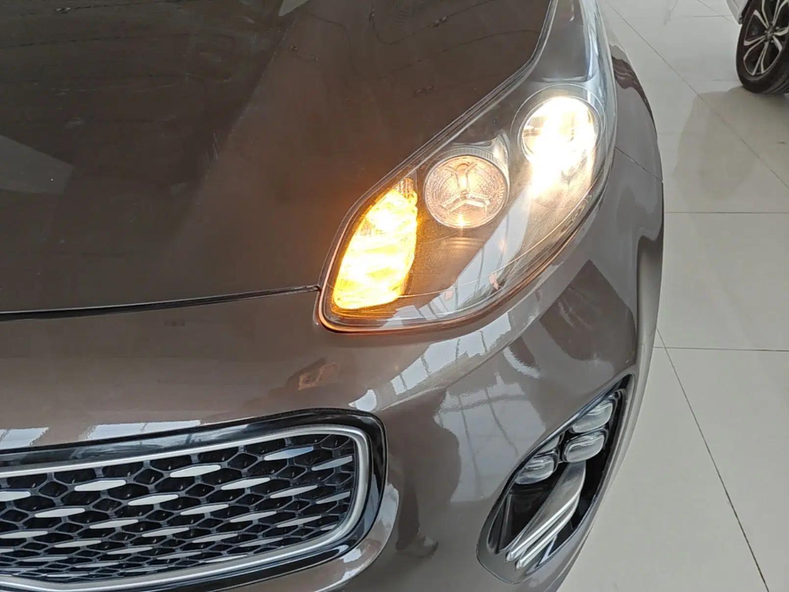 Kia KX5 2016 1.6T Automatic Two-Wheel Drive Premium — миниатюра 9