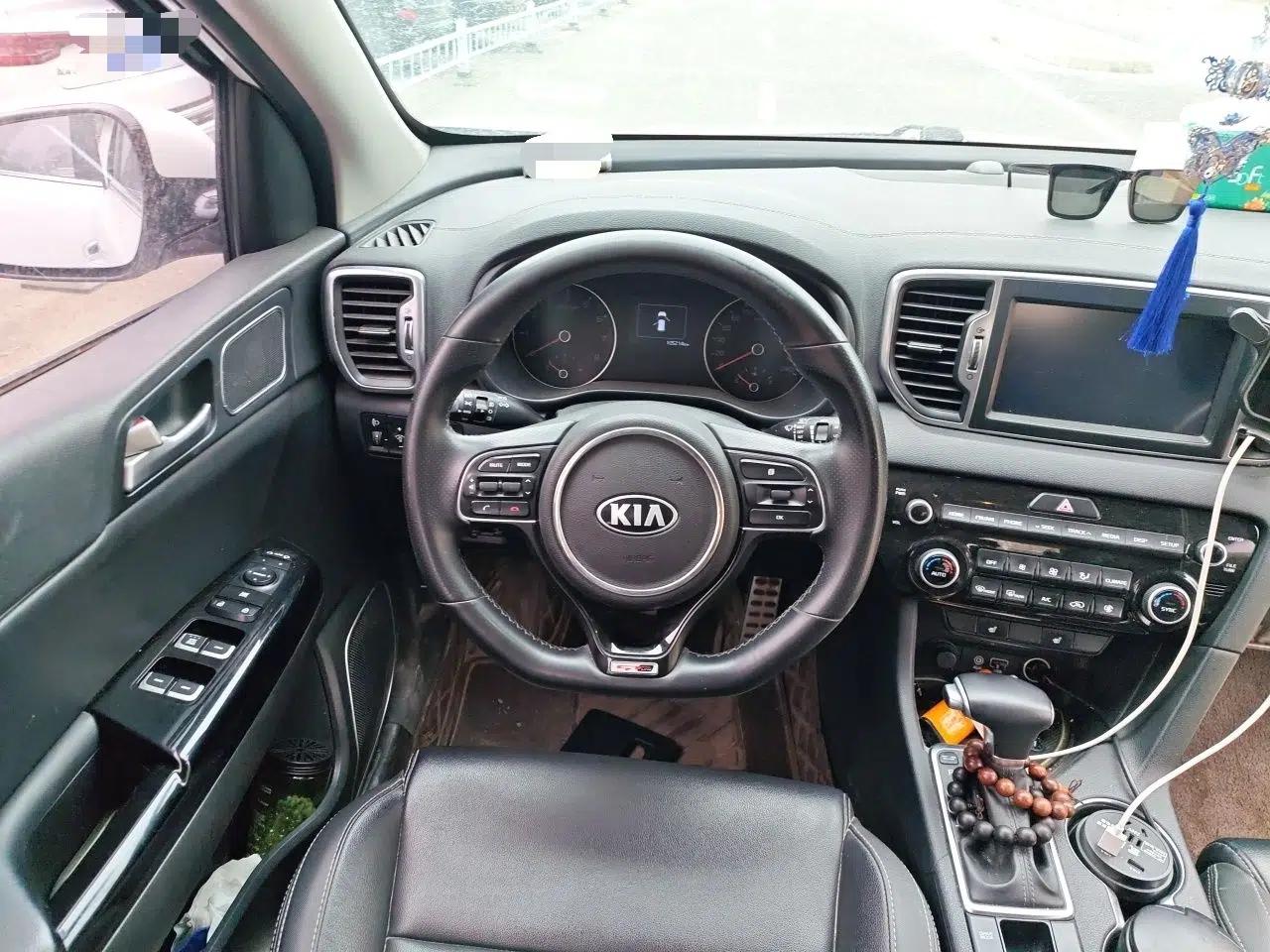 Kia KX5 2017 1.6T Automatic Two-Wheel Drive 15th Anniversary Special Edition DLX — миниатюра 11