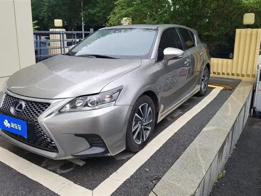 Lexus CT 2017 CT200h Comfort Edition, Single Color, China V Emission Standard — миниатюра 1