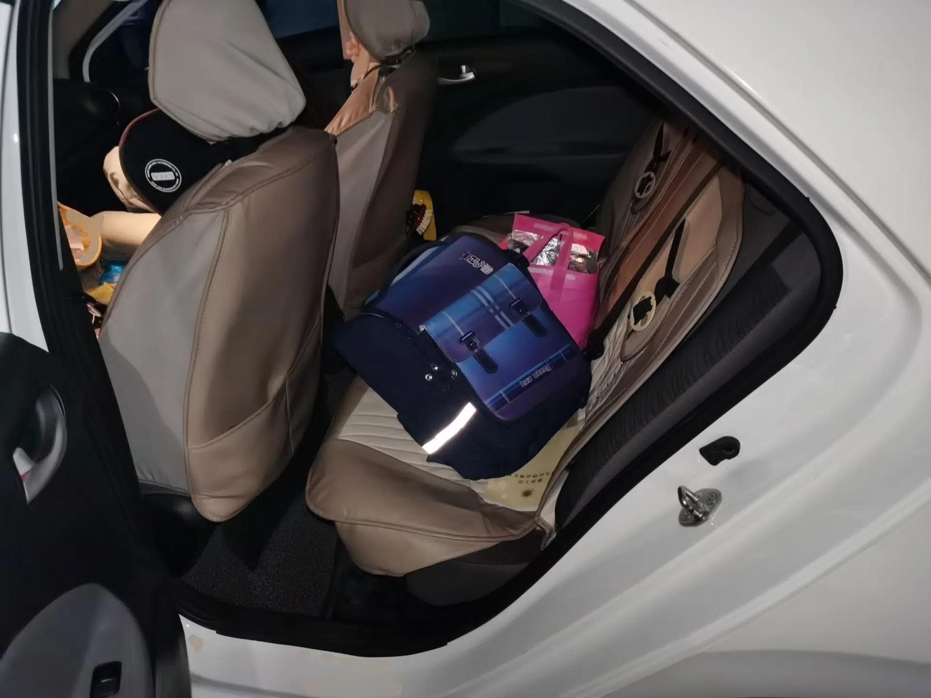 Kia Pegas 2020 1.4L Automatic Comfort Version with Sunroof — миниатюра 18