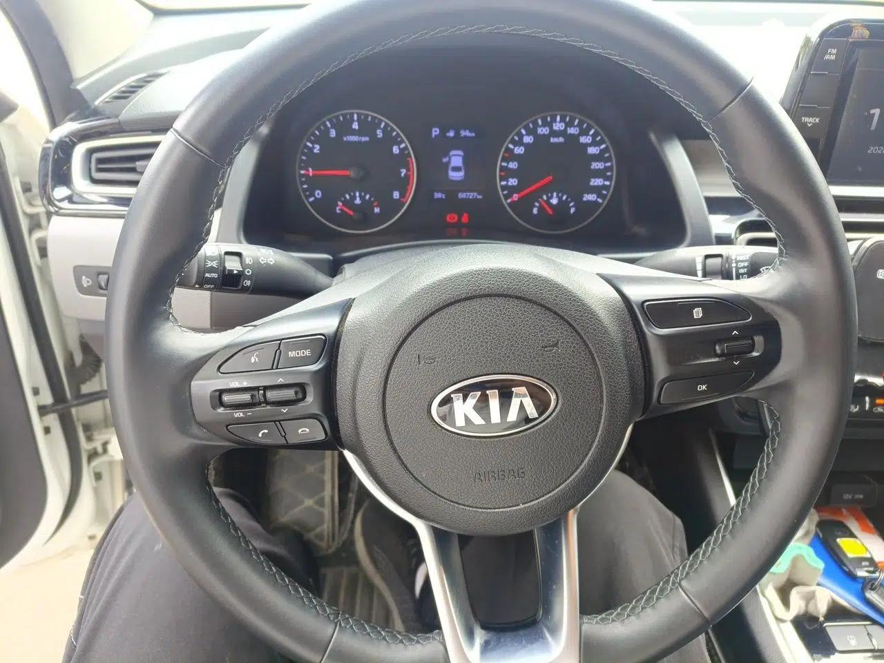 Kia Forte 2018 1.6L Automatic Value-Connect Edition with Intelligent Connectivity — миниатюра 11
