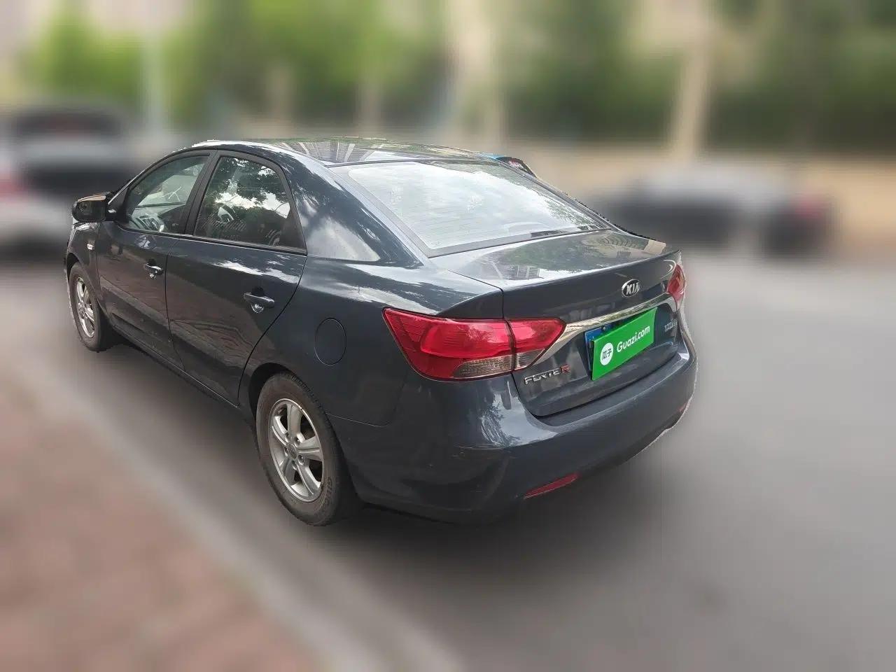 Kia Forte 2014 1.6L MT GL — миниатюра 4