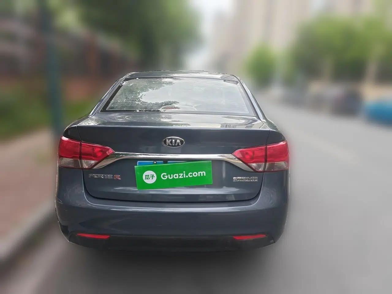 Kia Forte 2014 1.6L MT GL — миниатюра 5