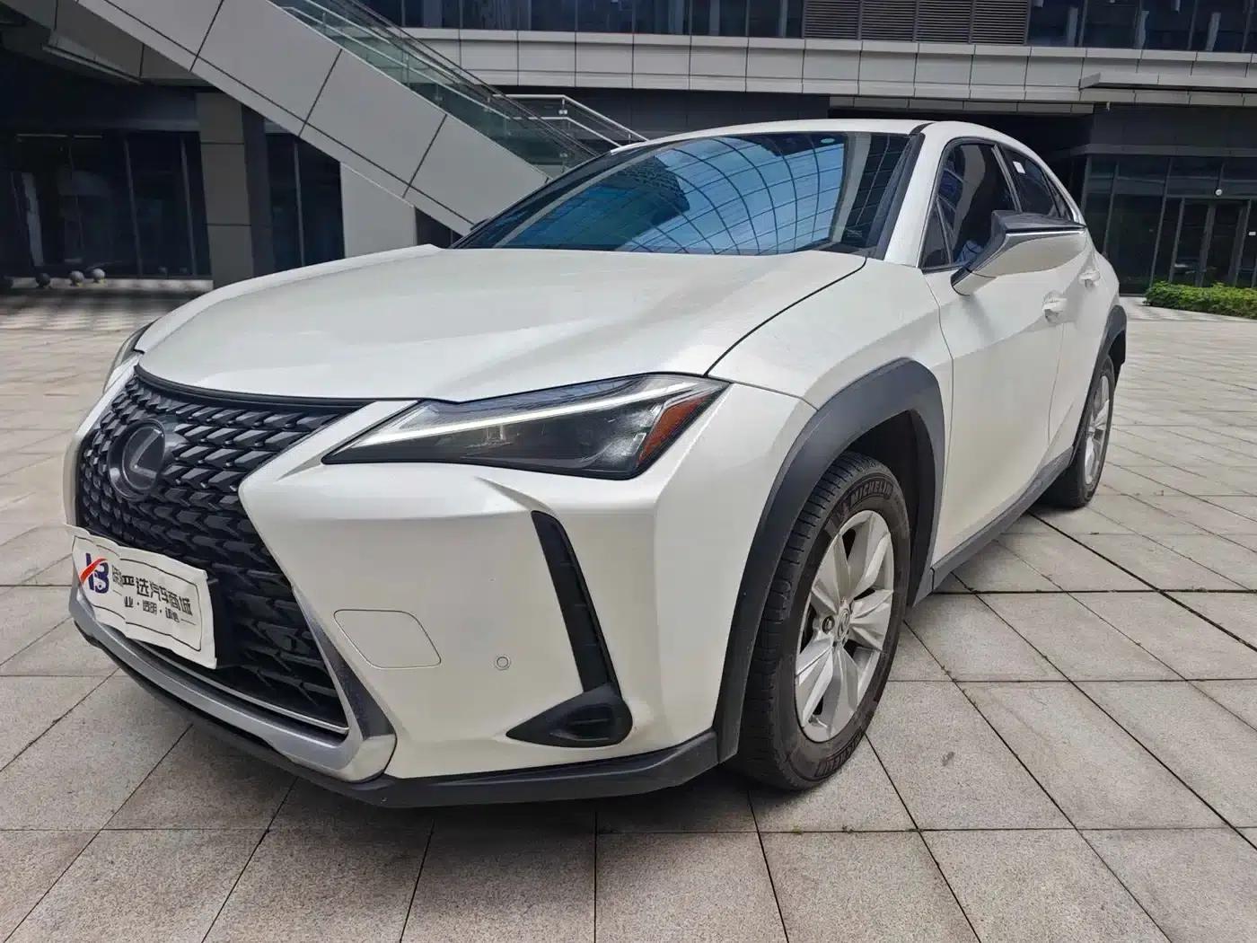 Lexus UX 2022 260h Explore Edition — миниатюра 1