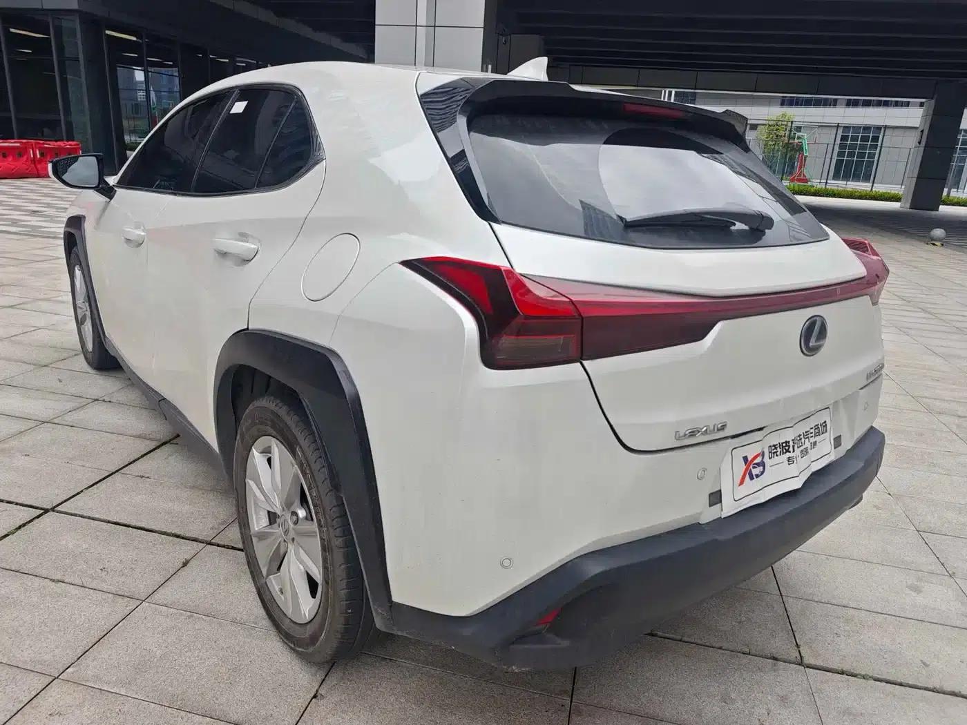 Lexus UX 2022 260h Explore Edition — миниатюра 6
