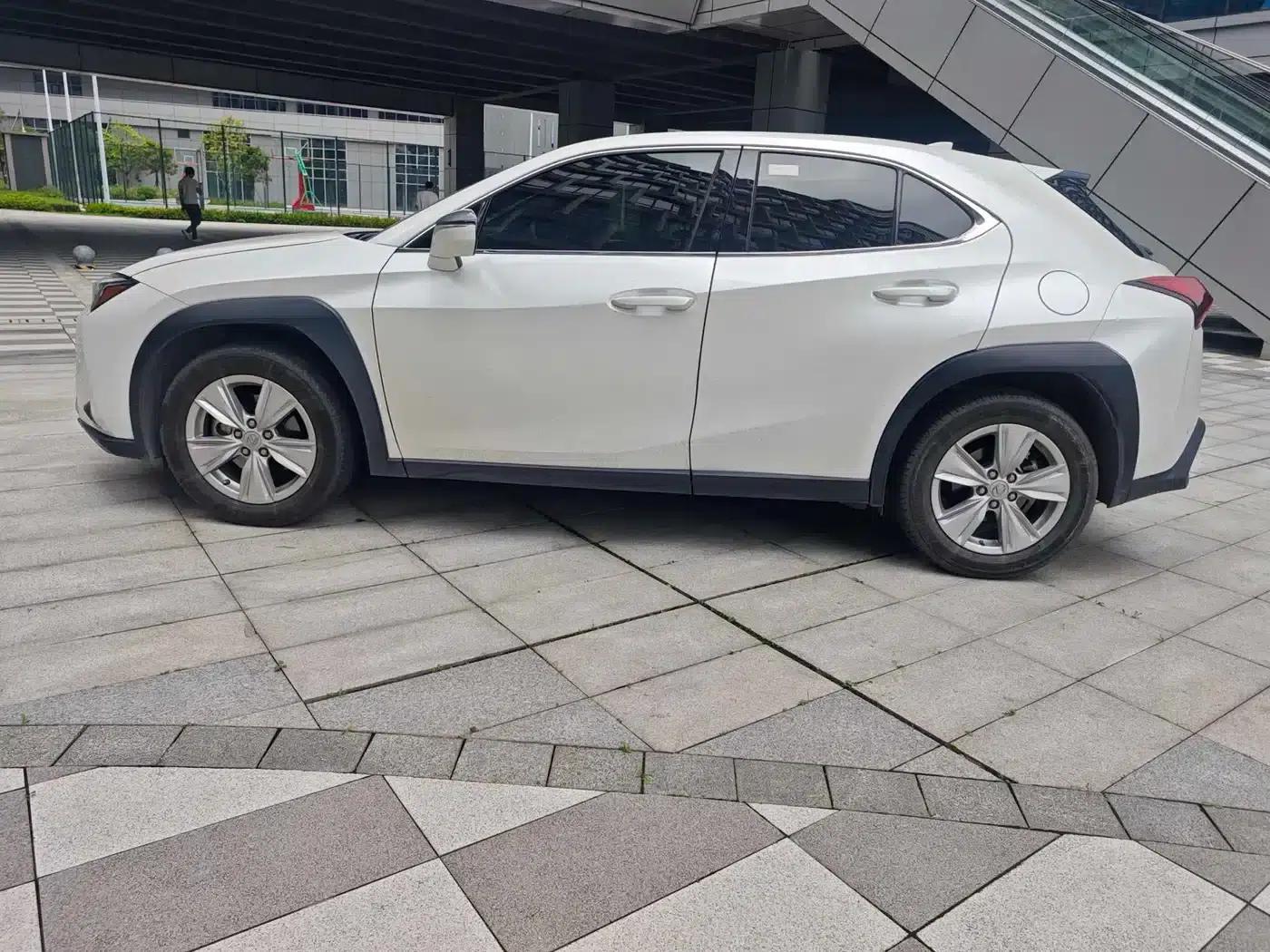 Lexus UX 2022 260h Explore Edition — миниатюра 9