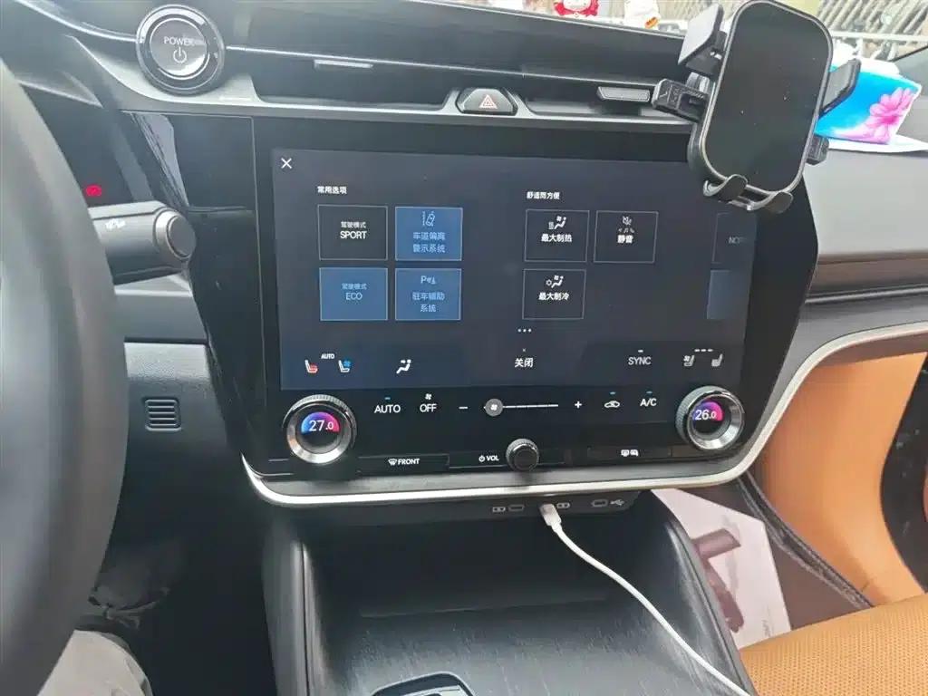 Lexus RZ 2023 450e AWD Luxury Edition — миниатюра 10