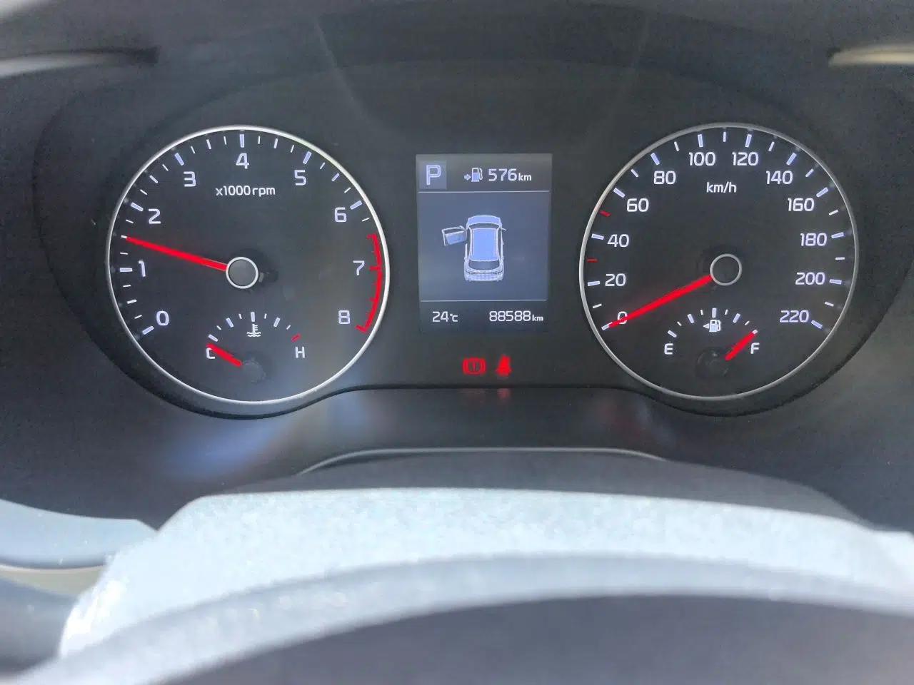 Kia KX Cross 2017 1.4L AT GLS — миниатюра 13