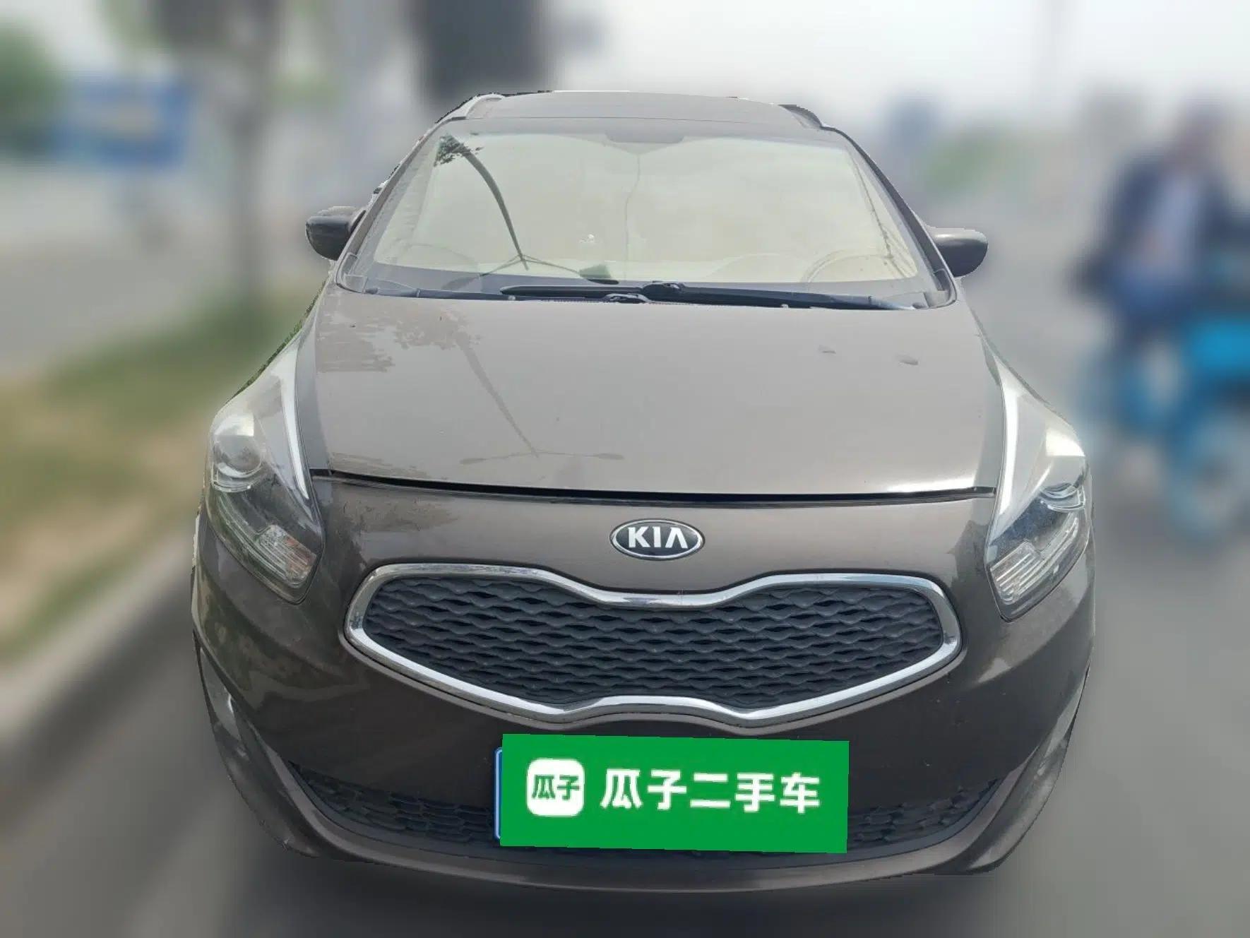 Kia Carens 2013 2.0L 5-Seater Automatic Standard Version China V Standard — миниатюра 2