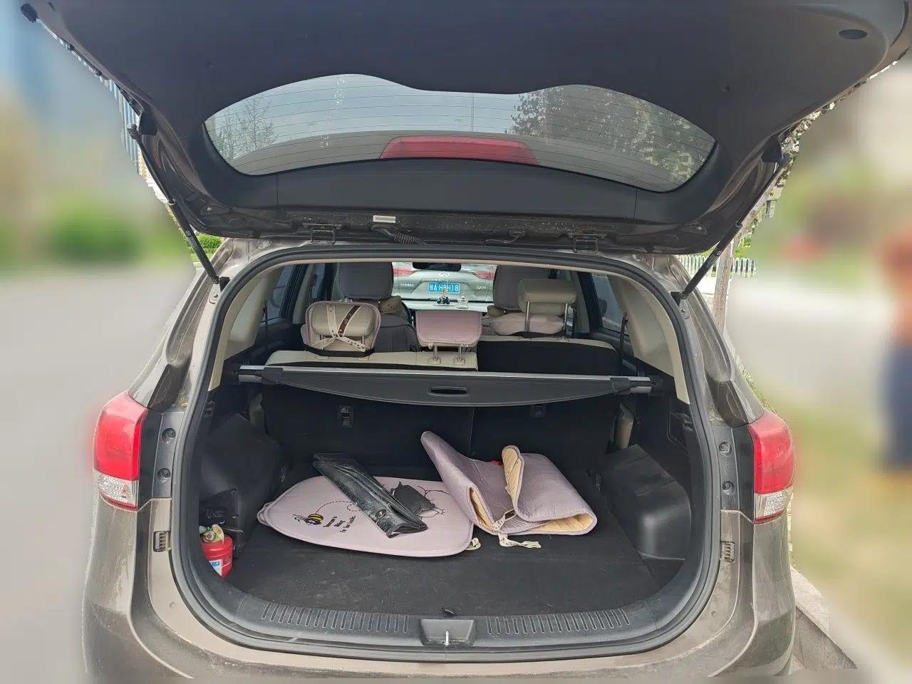 Kia Carens 2013 2.0L 5-Seater Automatic Standard Version China V Standard — миниатюра 20