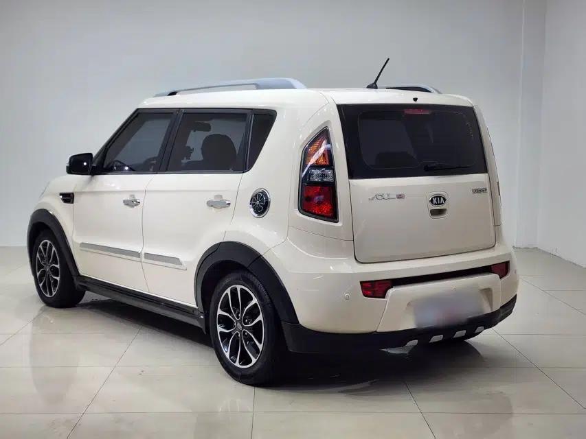Kia Soul 2013 1.6L AT Premium — миниатюра 2