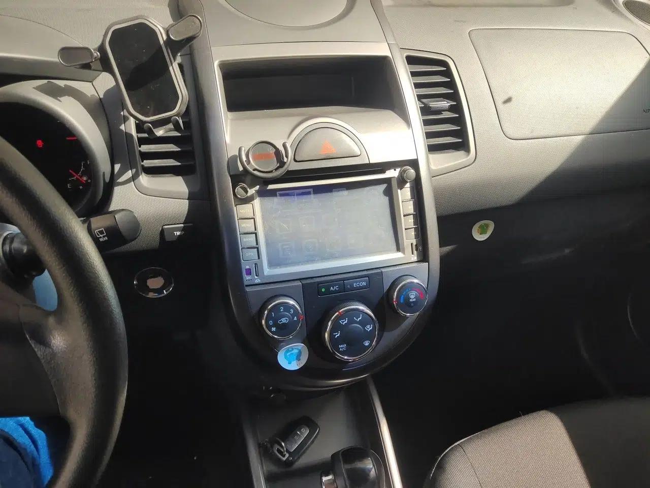 Kia Soul 2013 1.6L AT GL — миниатюра 14